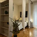 Caldereros Con Parking Gratis *