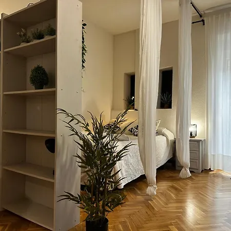 Caldereros Con Parking Gratis *